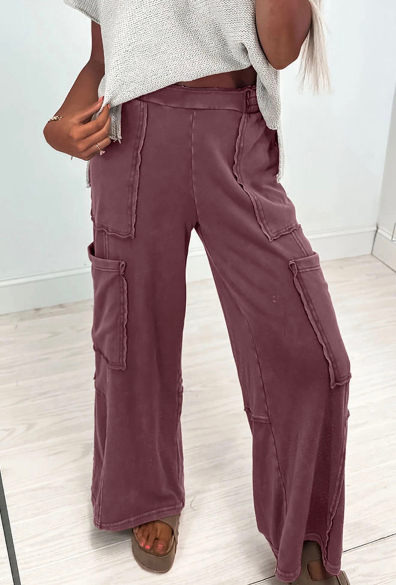 MINERAL RED CARGO SWEATPANTS