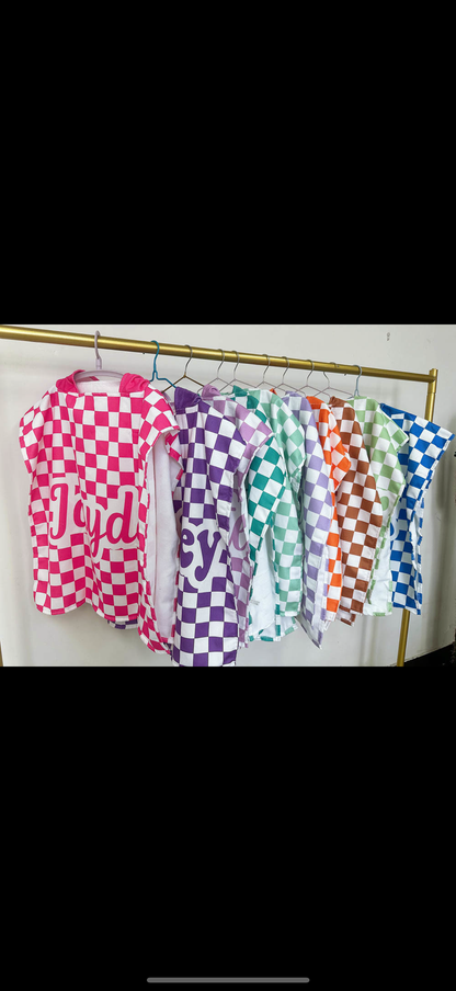 CHECKERED HOODIE TOWEL